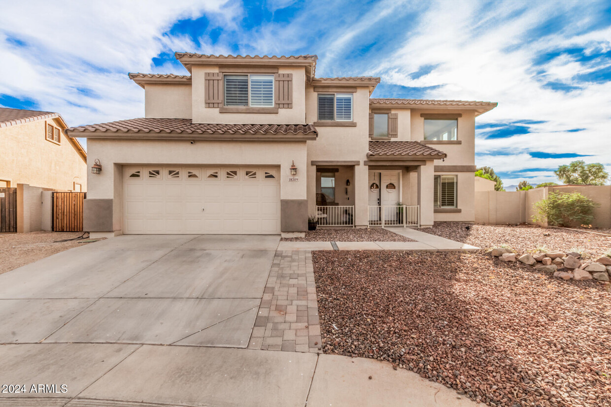 Foto principal - 18309 W Desert Ln