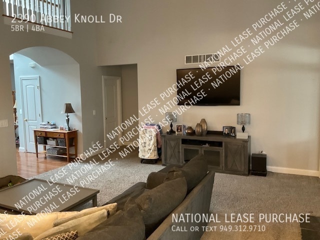 Building Photo - Rent to Own Estate on 12 Acres with $40,00...
