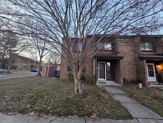 Building Photo - 8351 Canning Ter