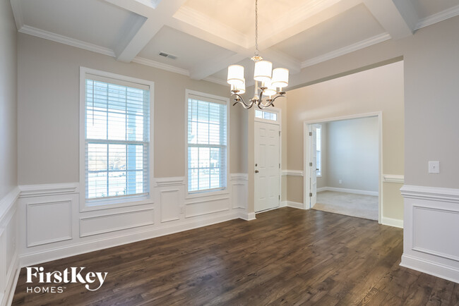 Foto del edificio - 61 Twelve Oaks Dr
