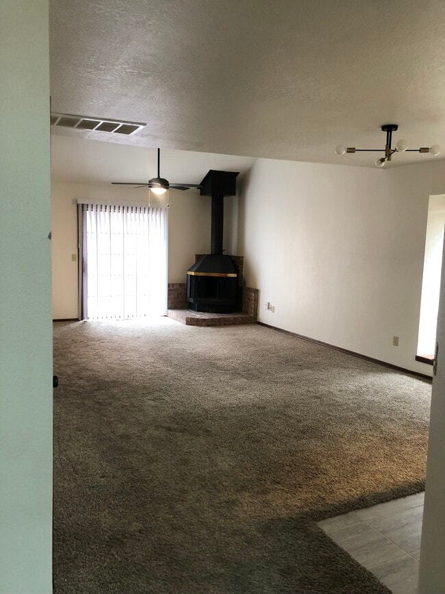 Building Photo - 9137 Knottingham