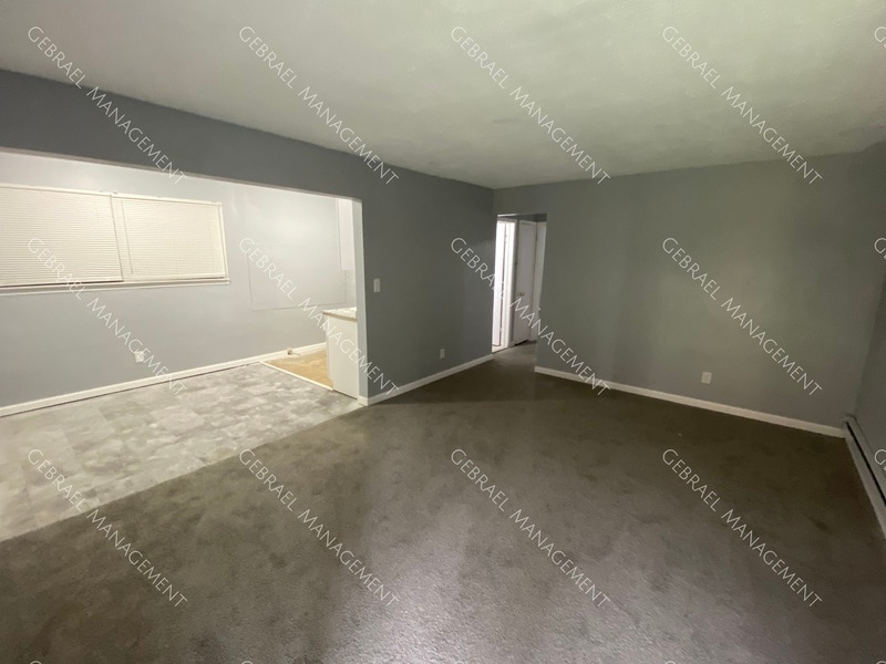 Building Photo - 10235 Whittier Ave