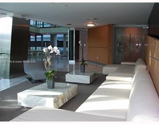 Foto del edificio - 2950 NE 188th St