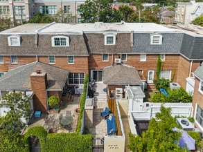 Building Photo - 78 Legare St
