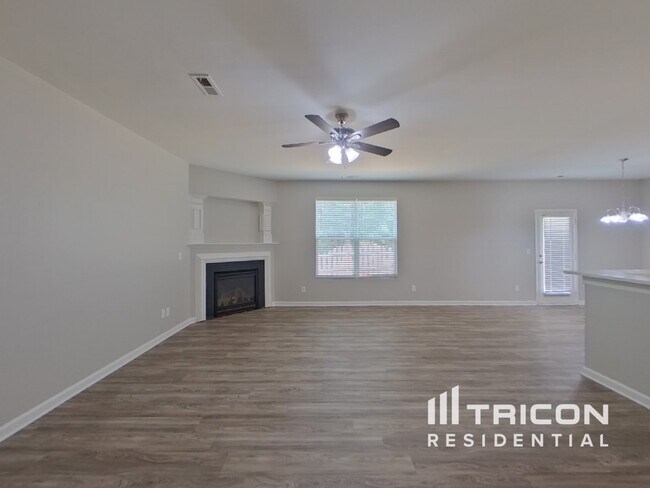 Building Photo - 4110 Bathurst Dr