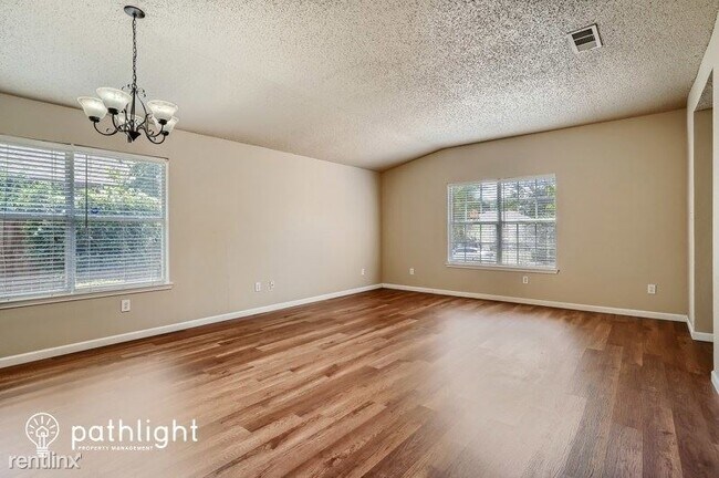 Building Photo - 3 br, 2 bath House - 113 Yosemite Drive UNIT