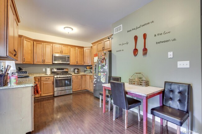 Foto del edificio - 16 Primrose Ln