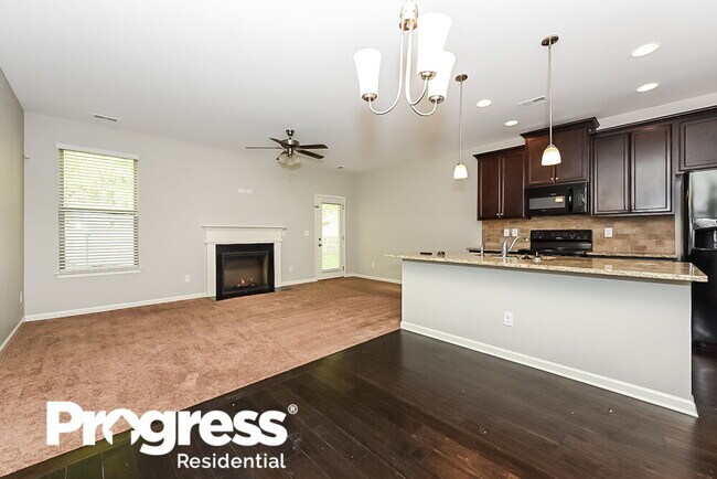 Building Photo - 389 Lossie Ln