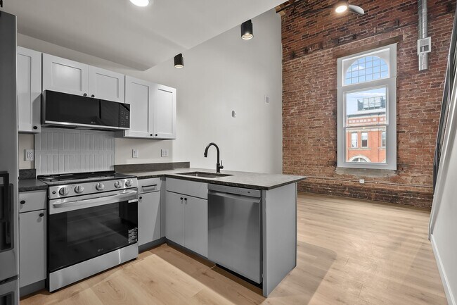 Foto del edificio - 266 E Michigan Ave