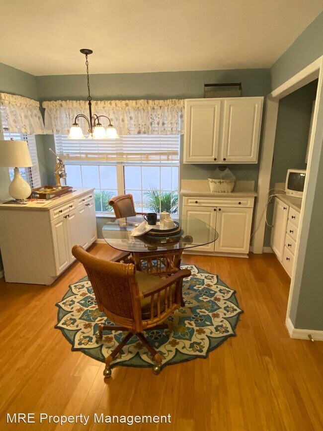 Foto del edificio - 2 br, 2 bath House - 1305 Santa Maria Avenue