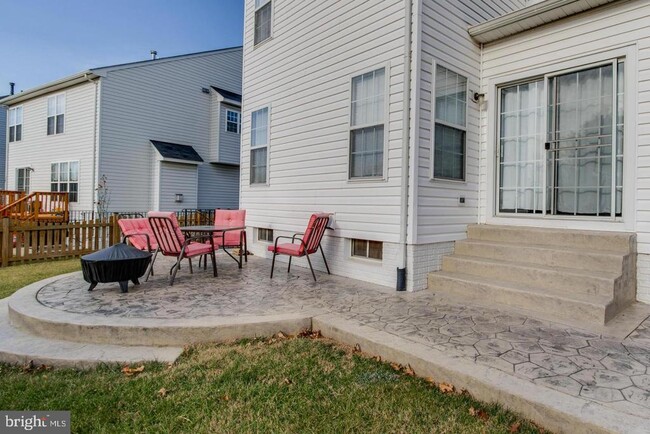 Building Photo - 11922 Molly Pitcher Cir
