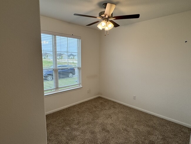 Building Photo - 8018 Timber Holw Ln