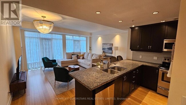 Building Photo - 205-205 Lakeshore Rd W
