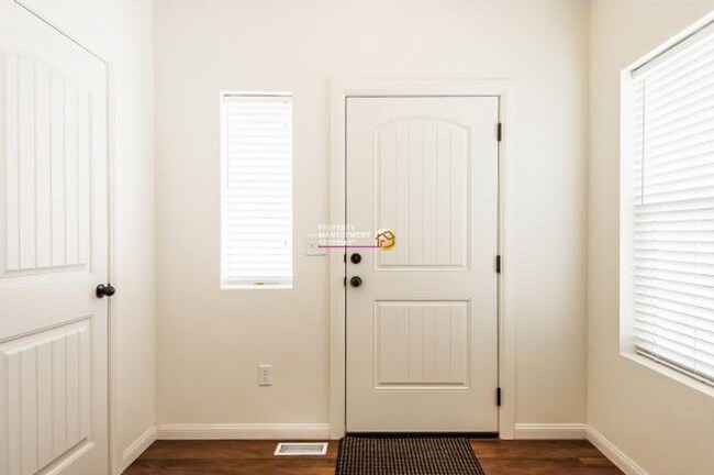 Building Photo - 3 Bedroom Home in Herriman!