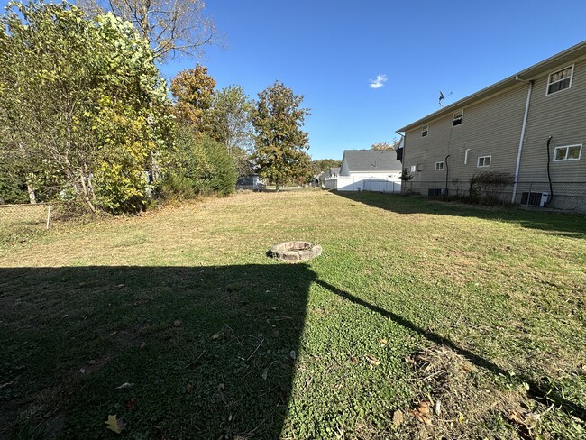 Large fenced yard - 6120 Pinedale Dr