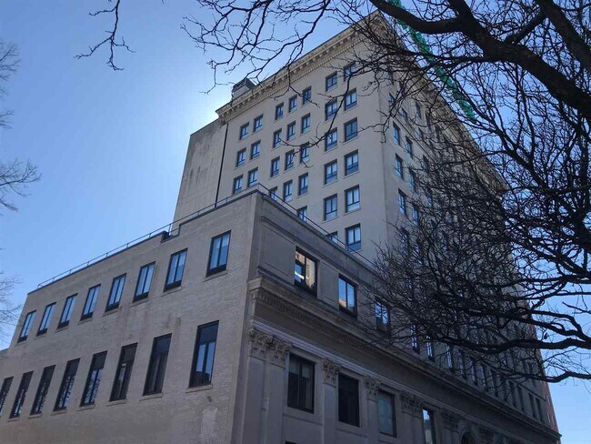 Foto del edificio - 875 Elm St