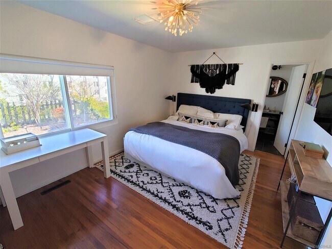 Building Photo - 3301 Wisteria Dr