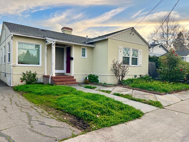 Foto del edificio - 127 22nd Ave