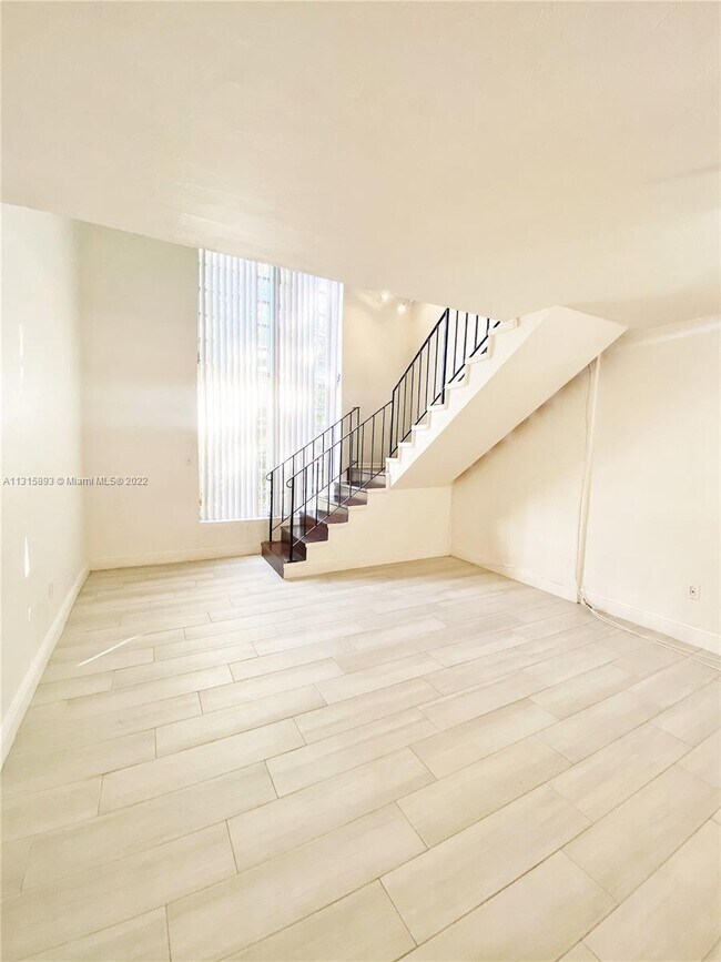 Foto del edificio - 10901 SW 88th St