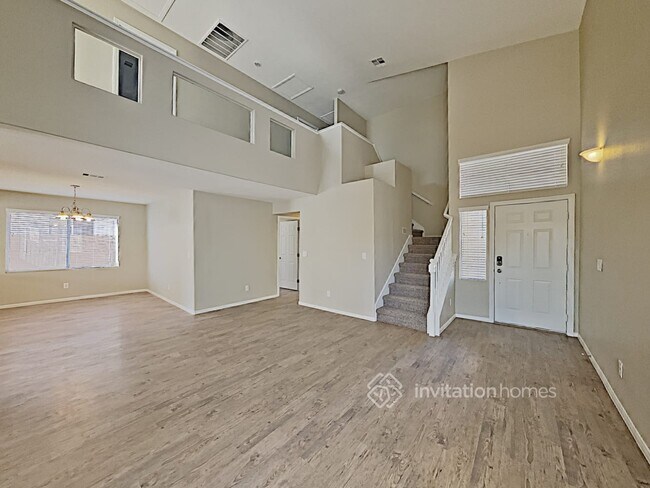 Building Photo - 9989 Yellow Canary Ave