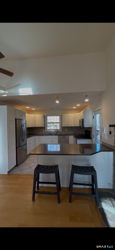 Foto del edificio - 5 Locust Ln