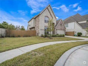 Building Photo - 4108 Emerson Cove Dr
