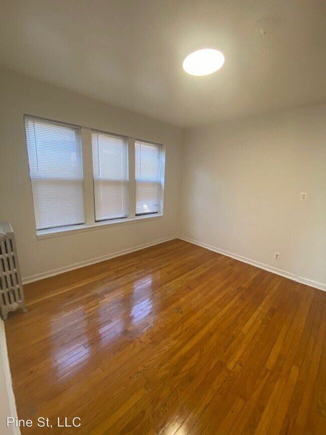 Foto del edificio - 5573 W Monroe St