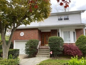 Building Photo - 45 Inwood Rd