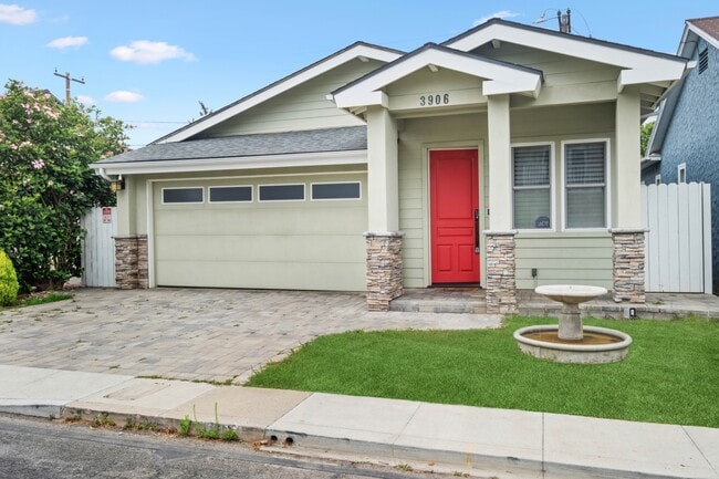 Building Photo - 3906 Spad Pl