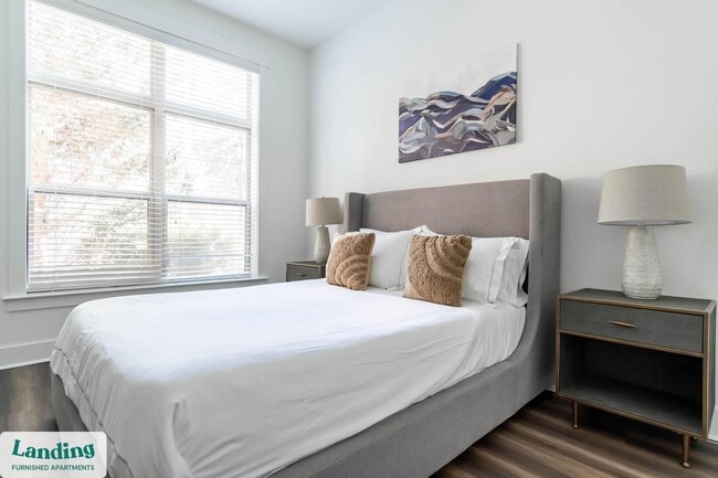 Foto del edificio - 2101 Lakeside Lofts Cir