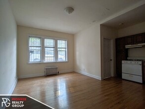 Building Photo - 2600 N Kimball Ave