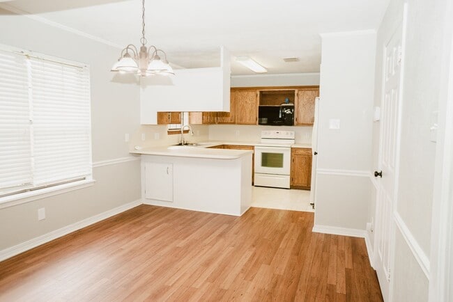 Building Photo - 6313 W Oxbow Cir