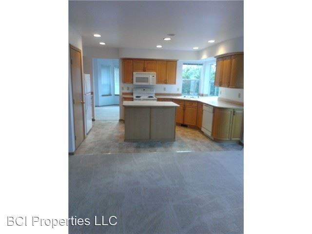 Foto del edificio - 4 br, 2.5 bath House - 4906-76th Ave Ct W