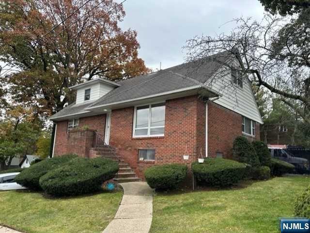 Foto principal - 784 Bergen Blvd