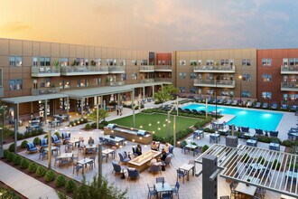 Courtyard - Aspendale Scottsdale 55+ Active Adult Community