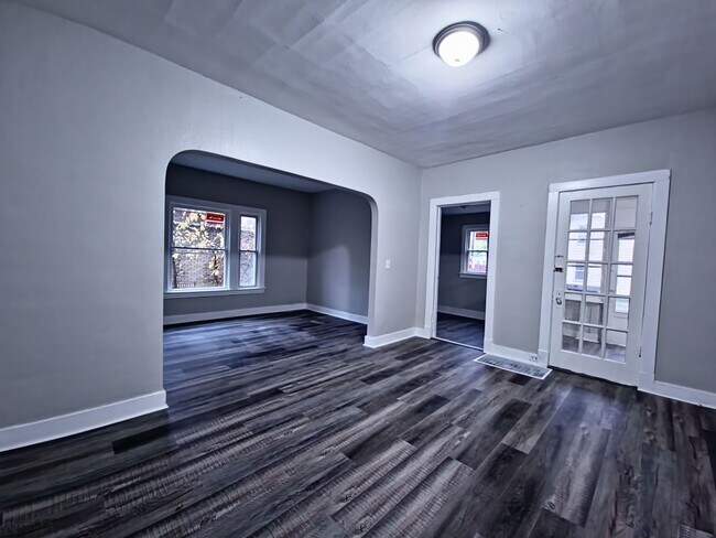 Foto del edificio - 4321 Storer Ave