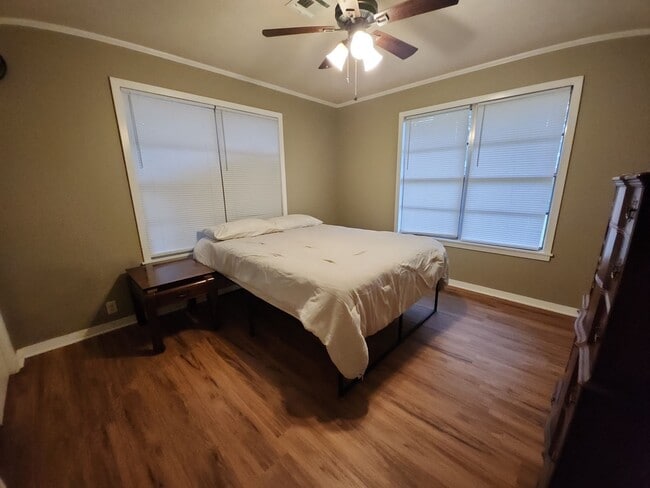 Building Photo - 701 Grigsby Ave