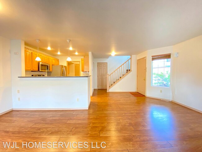 Building Photo - 3 br, 2.5 bath House - 622 122nd Ave NE