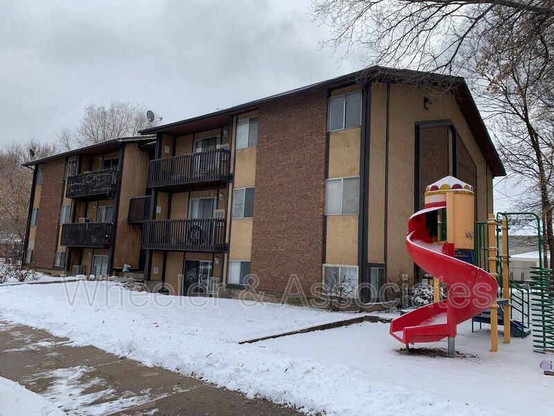 Primary Photo - 2650 Jefferson Ave