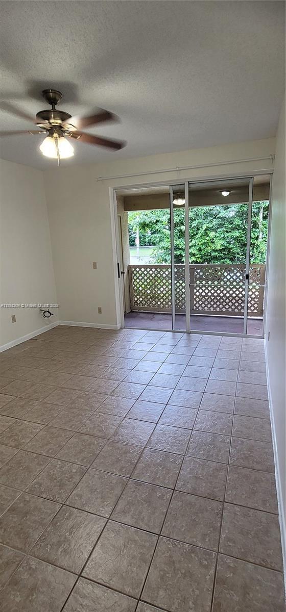 Foto del edificio - 18342 NW 68th Ave