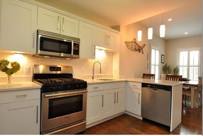 Building Photo - 80 Rutland St