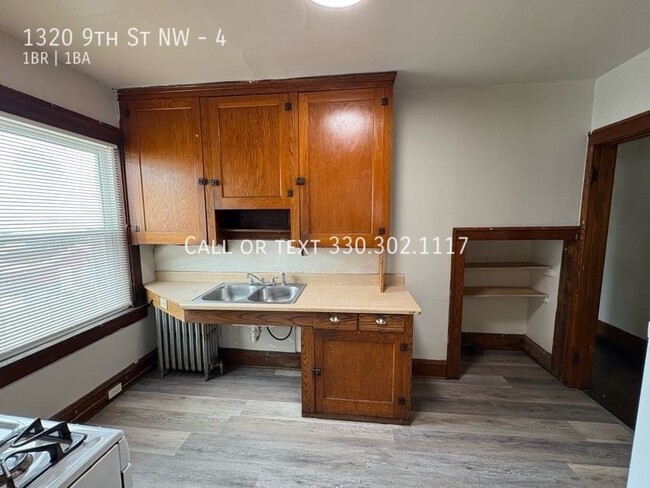 Building Photo - Large one bedroom apartment for rent with ...