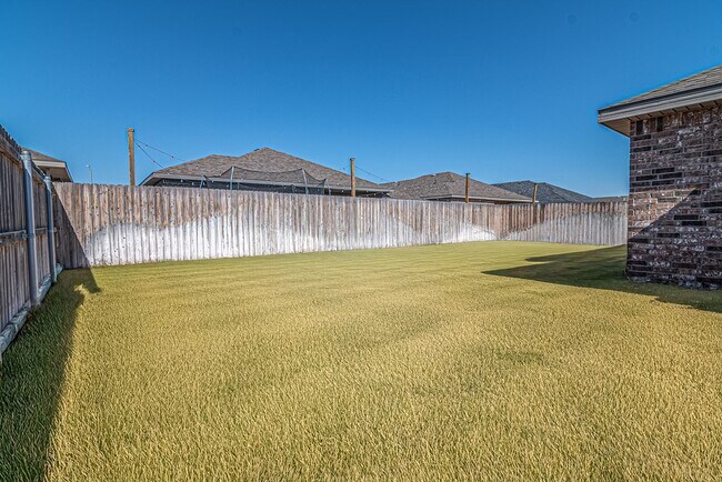 Foto del edificio - 1327 Masquerade Blvd