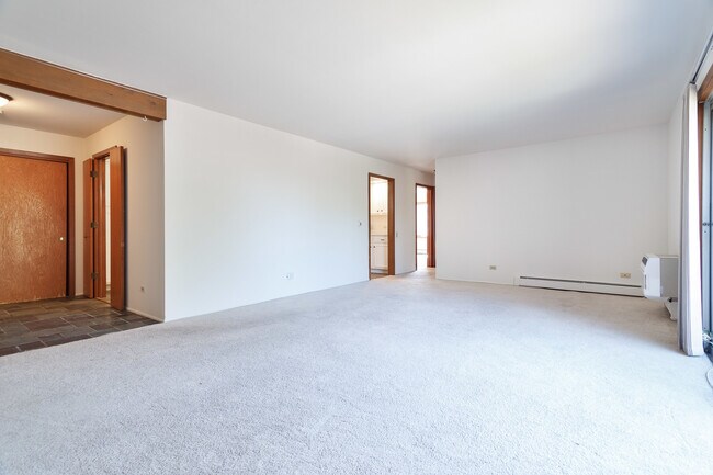 Foto del edificio - 565 Carl Ave