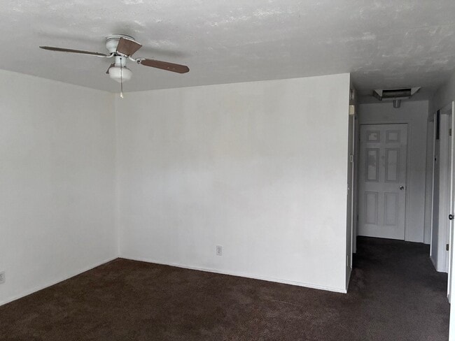 Building Photo - 654 N 100 W