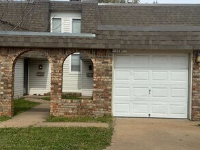 Building Photo - 4707 NW 63rd St