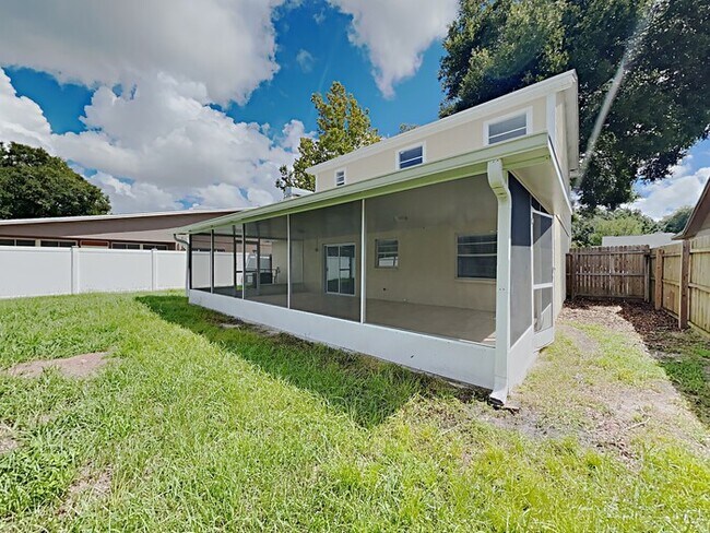 Foto del edificio - 4609 Cabbage Palm Dr