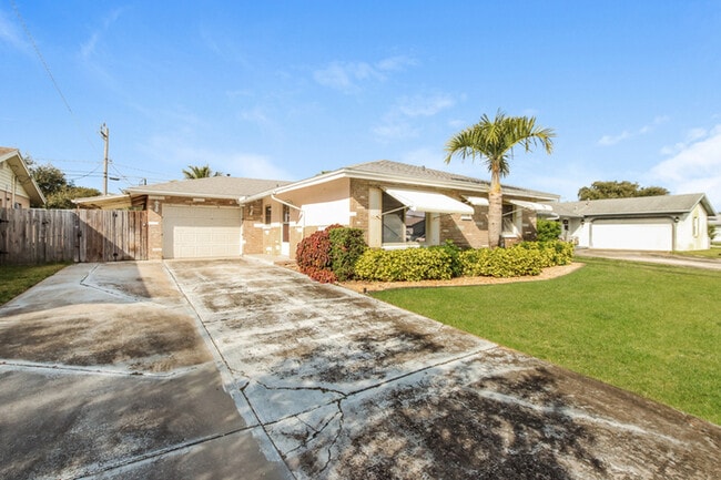 Building Photo - 712 Tupelo Dr