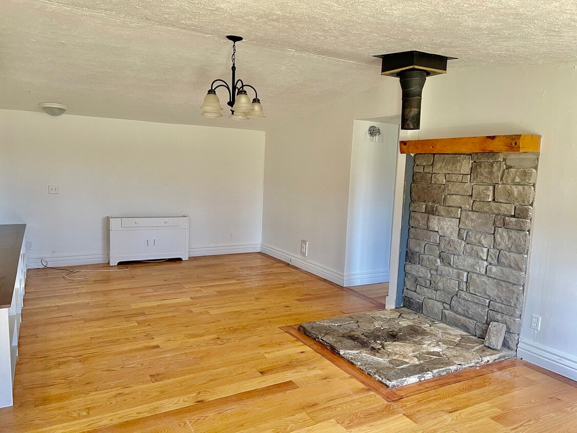 Building Photo - 31 Angel Whisper Ln
