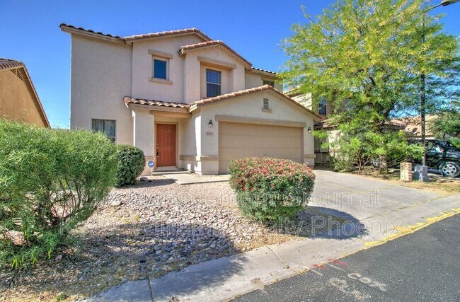 Building Photo - 8851 E Pampa Ave